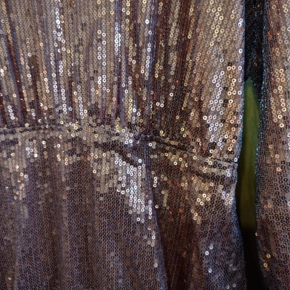 Backless embellished ruched nini dress - Picture 6 of 10